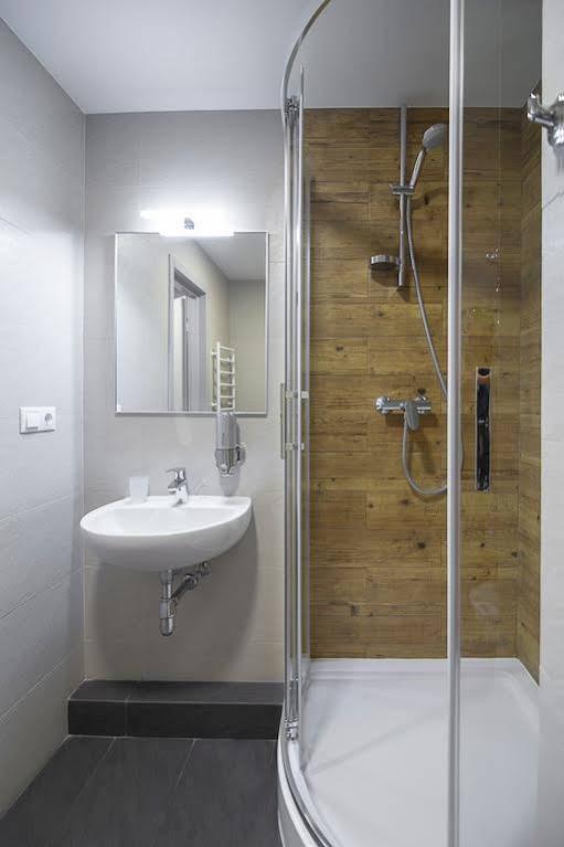 Favor Sport Hotel Kiev Ngoại thất bức ảnh