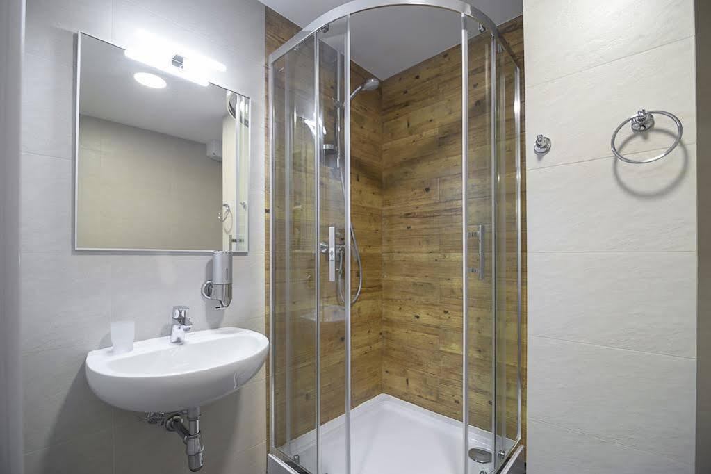 Favor Sport Hotel Kiev Ngoại thất bức ảnh
