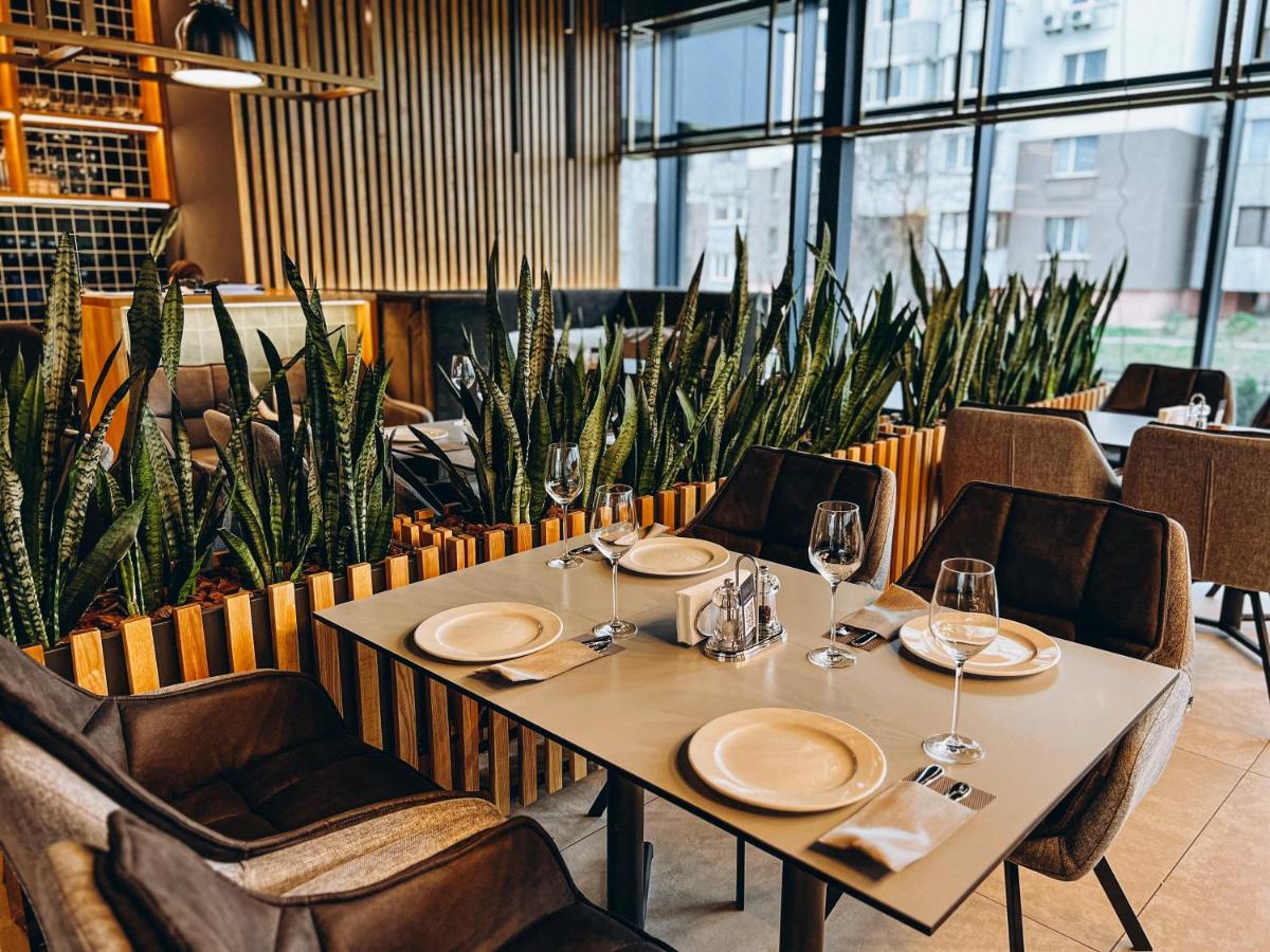 Favor Sport Hotel Kiev Ngoại thất bức ảnh