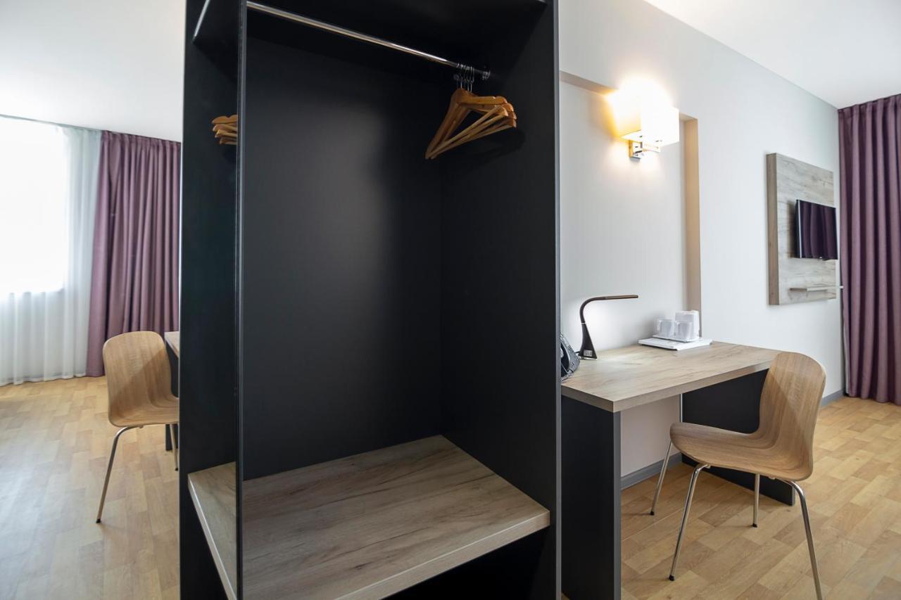 Favor Sport Hotel Kiev Ngoại thất bức ảnh