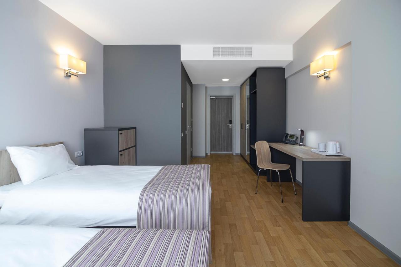 Favor Sport Hotel Kiev Ngoại thất bức ảnh